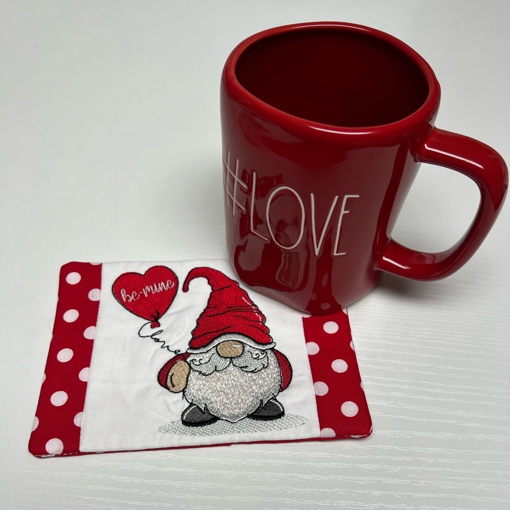 Choose a Mug Rug Match a Mug pick any one mug rug and any one mug from closet - Picture 13 of 14